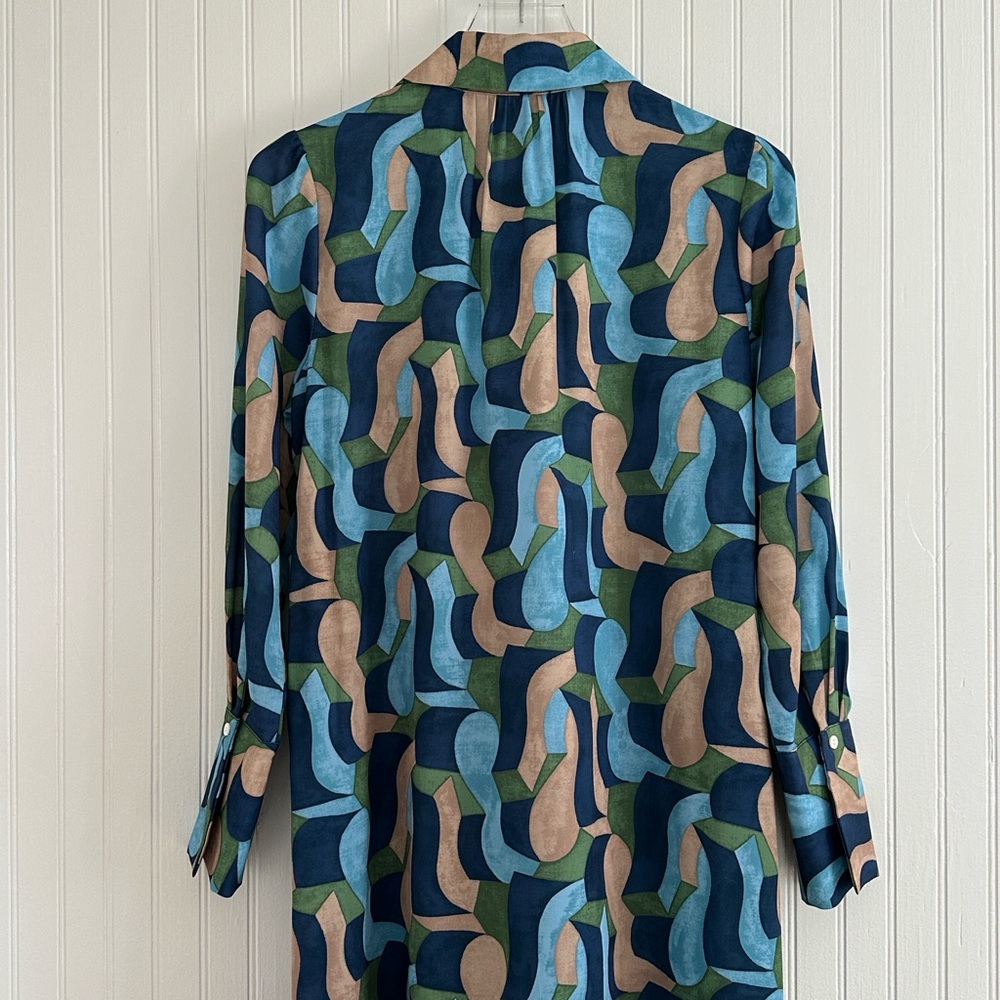 J. McLaughlin Belle Collard Long Sleeve Midi Dress in Abstract Chaise - Picture 10 of 12